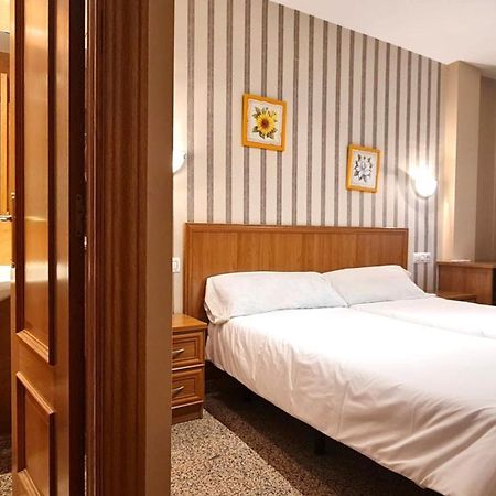 Hotel Hospederia Puerta De La Catedral à Ciudad-Rodrigo Extérieur photo