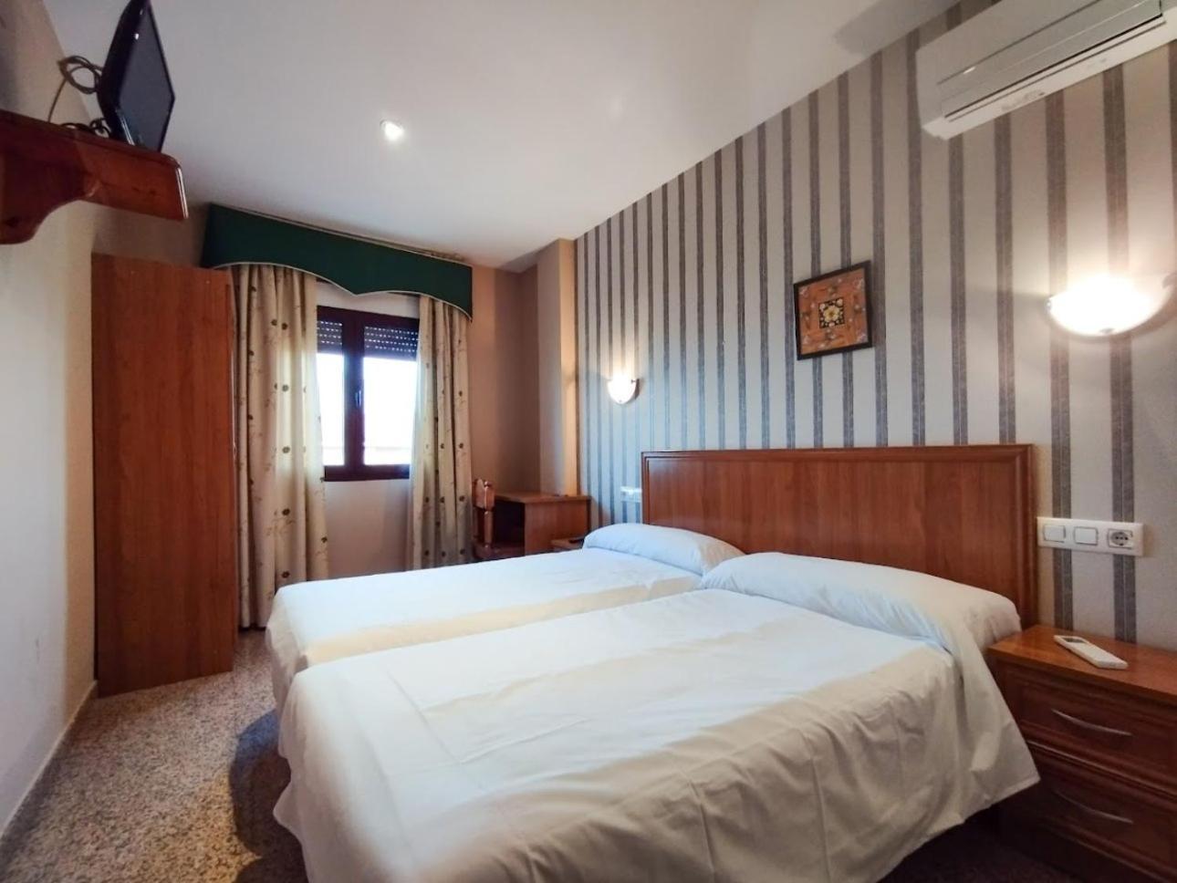 Hotel Hospederia Puerta De La Catedral à Ciudad-Rodrigo Extérieur photo