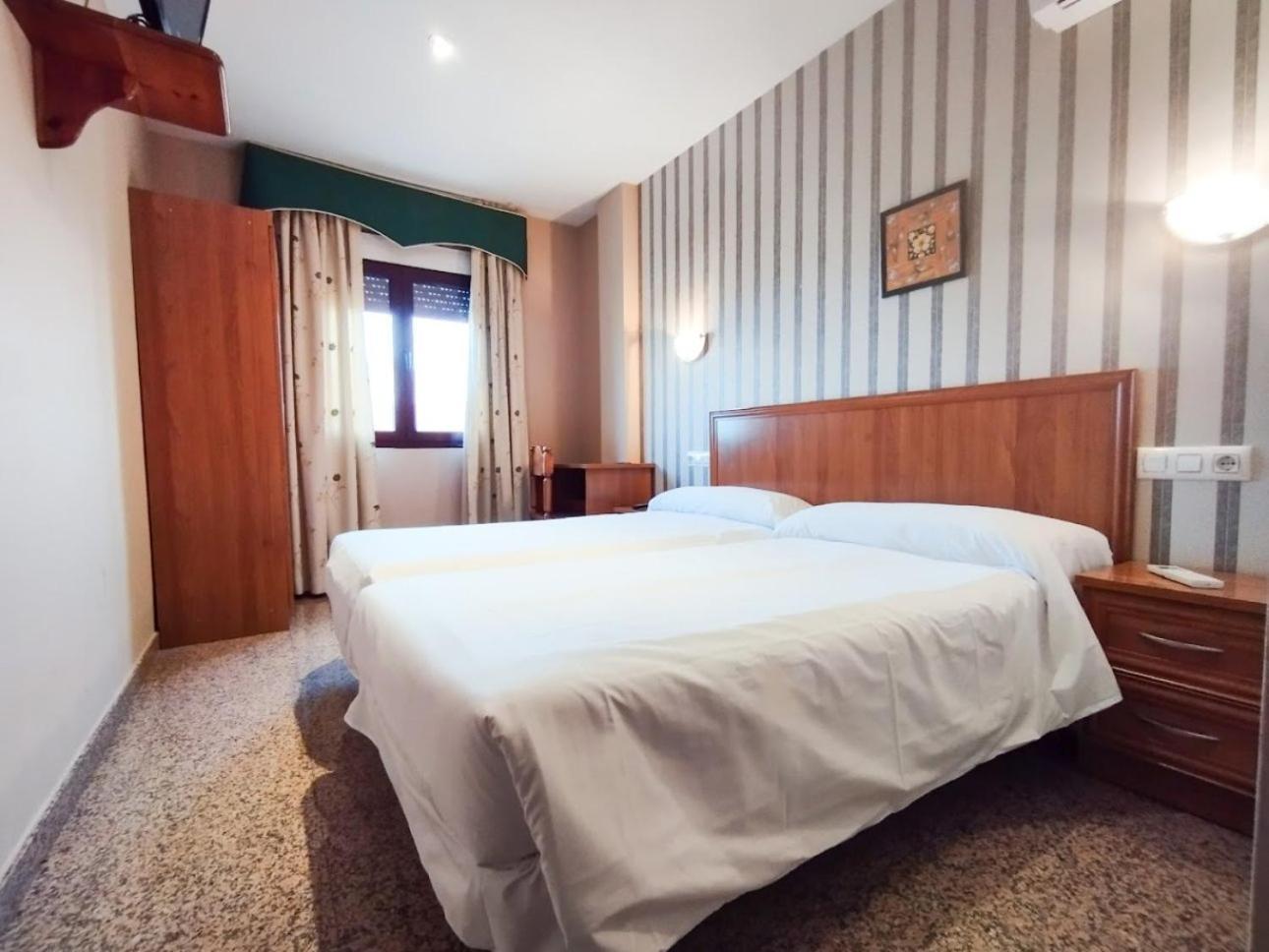 Hotel Hospederia Puerta De La Catedral à Ciudad-Rodrigo Extérieur photo