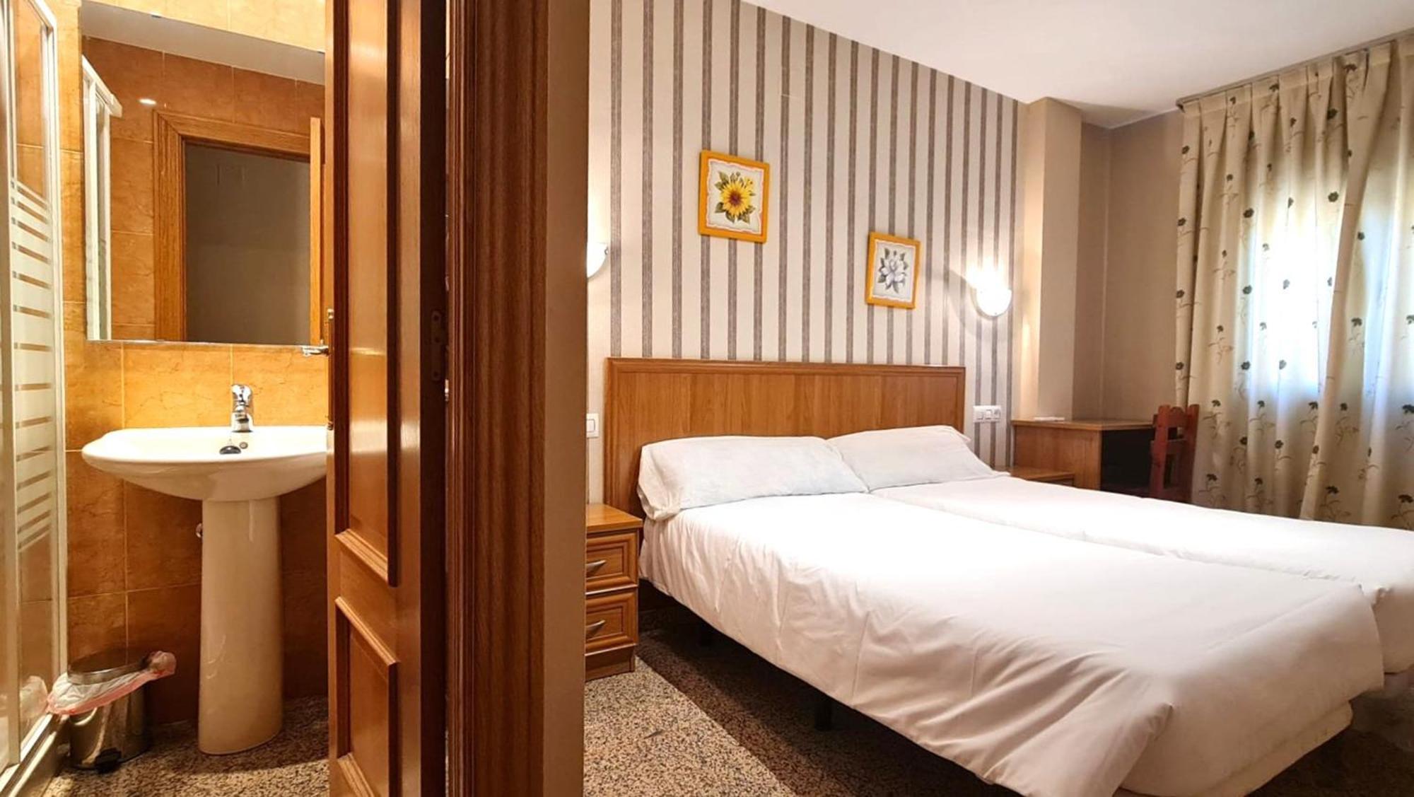 Hotel Hospederia Puerta De La Catedral à Ciudad-Rodrigo Extérieur photo